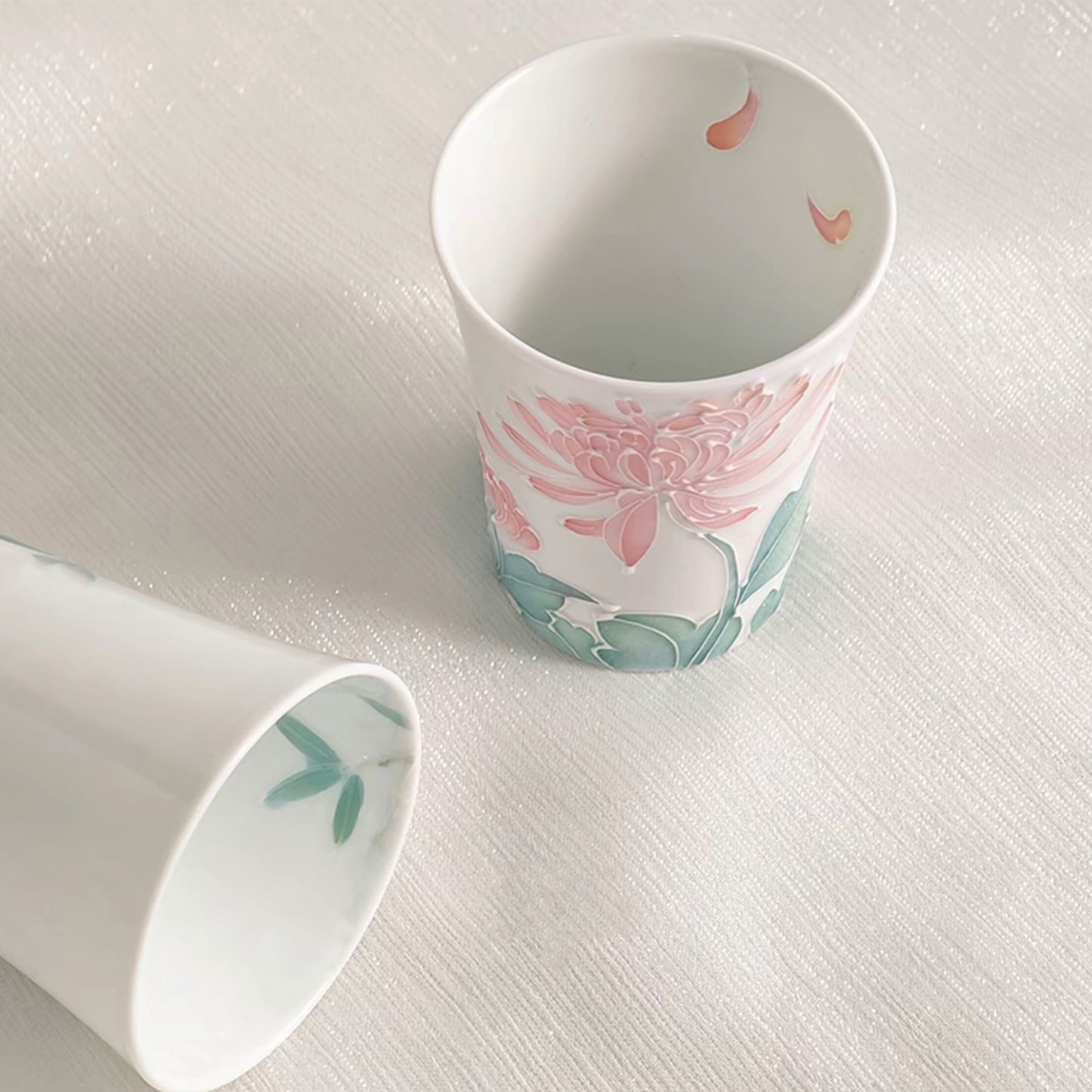 Fragrance-smelling cup
